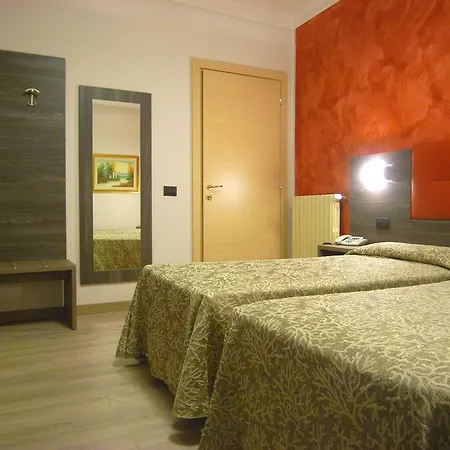 Hotel Siena Milan