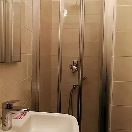 Siena 2* Milan